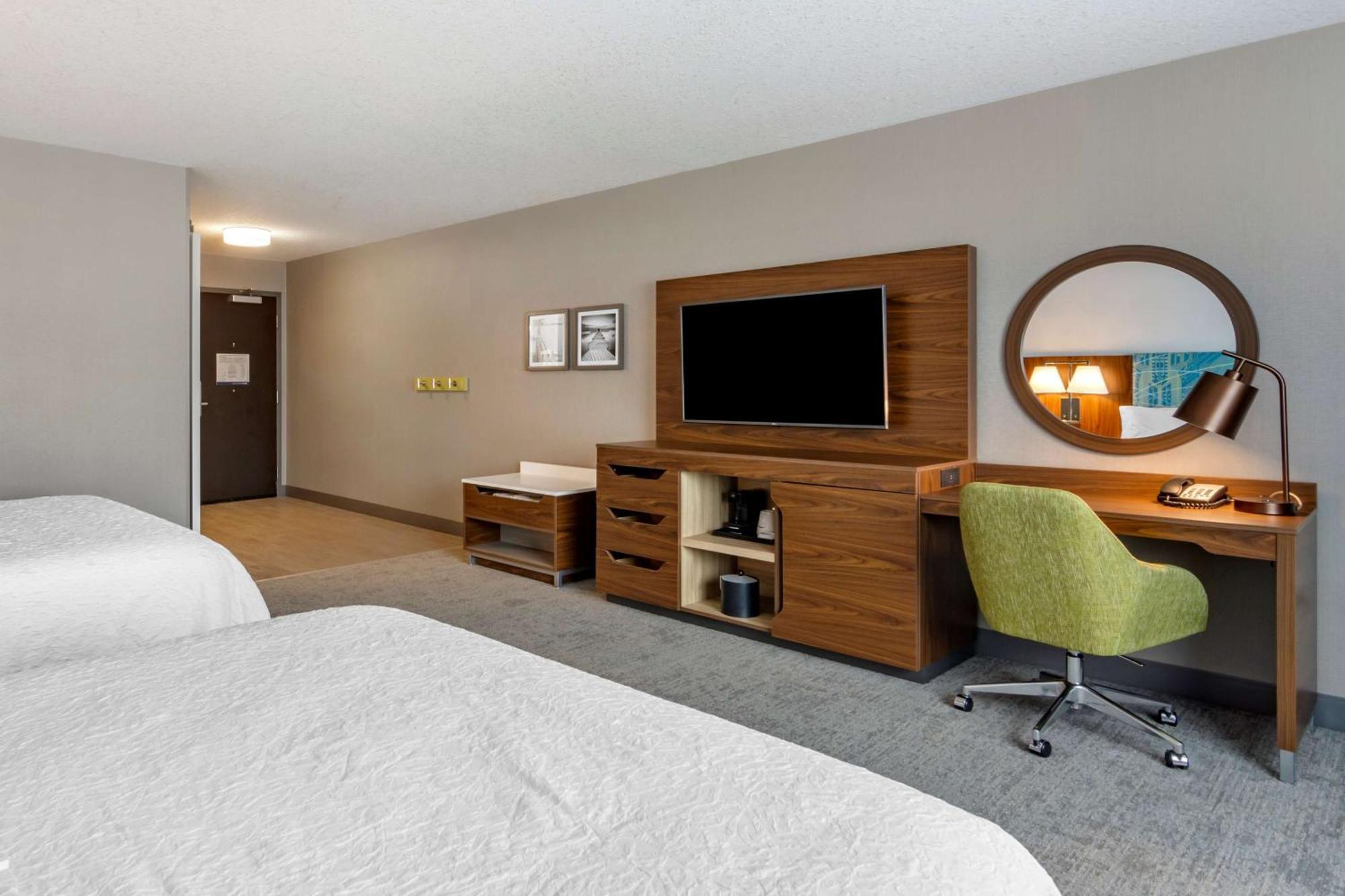 Hampton Inn & Suites Edmonton/West Exteriér fotografie